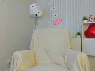 Kiitt-iexxx  live sex cam