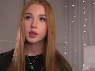 Lorettafloor  live sex cam