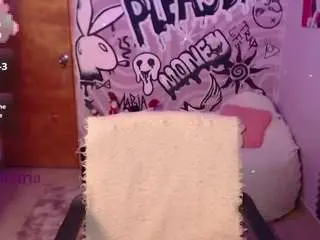 Maria-19  live sex cam