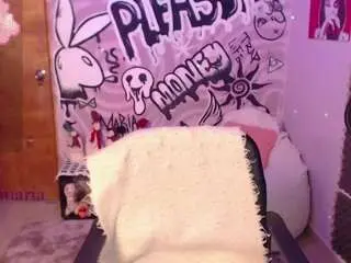 Maria-19  live sex cam