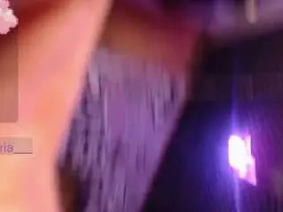 Maria-19  live sex cam