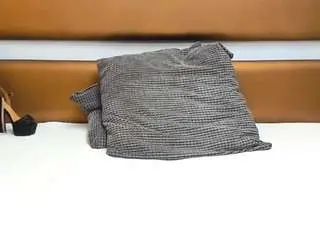 Mileycoxy  live sex cam