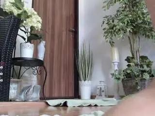 Squirtmania  live sex cam