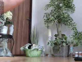 Squirtmania  live sex cam