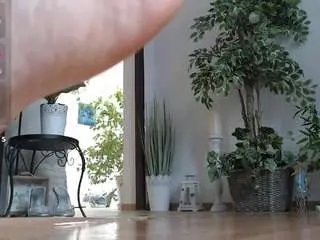Squirtmania  live sex cam
