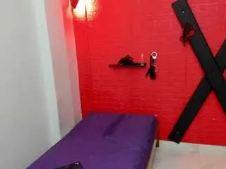 Bdsmforever18  live sex cam