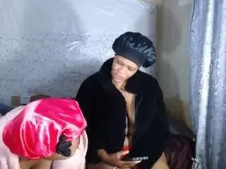 Chubbybella  live sex cam