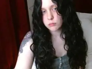 Goddesselena  live sex cam