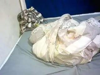 Hornyvibesx  live sex cam