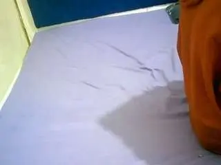 Hornyvibesx  live sex cam