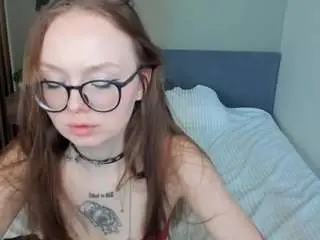 Ivyhornycoree  live sex cam
