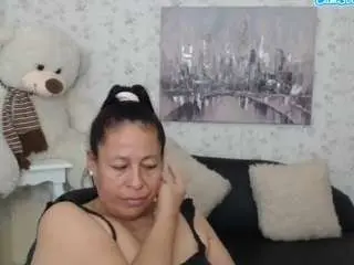 Martina-miilf  live sex cam