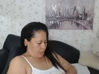 Martina-miilf  live sex cam