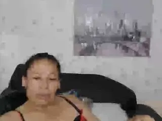 Martina-miilf  live sex cam