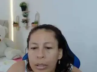 Martina-miilf  live sex cam