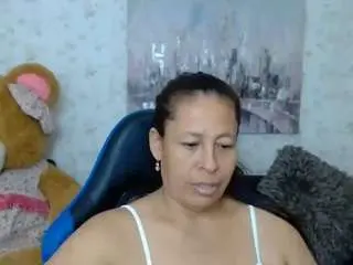 Martina-miilf  live sex cam