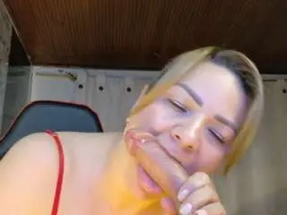 Rubii-sweett  live sex cam