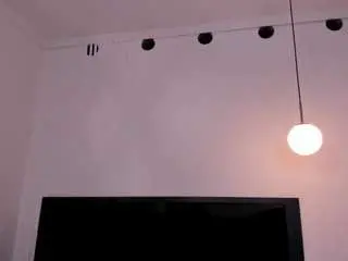Samanta-flower77  live sex cam