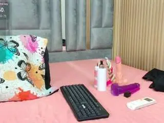 Veronicaroose  live sex cam