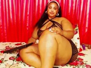 Divinebooty93  live sex cam
