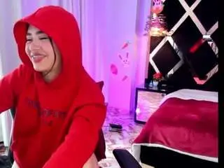 Lucia-24x  live sex cam