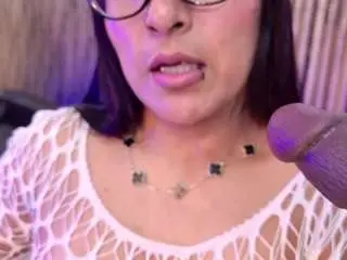 Veronicadeleon  live sex cam