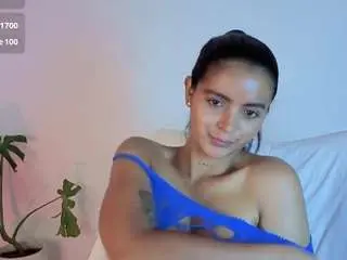 Lauracriistina  live sex cam