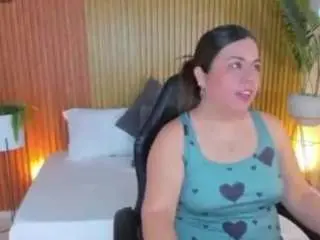Nahia-13  live sex cam