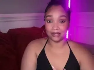 Sashaishere  live sex cam