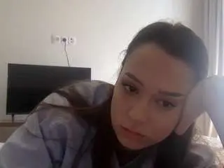 Louettatornes  live sex cam