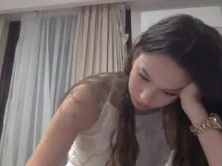 Louettatornes  live sex cam