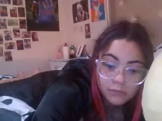 Caramelblossum  live sex cam
