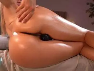 Cindyluv  live sex cam