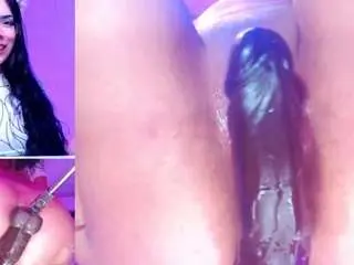 Kittieevaa  live sex cam