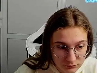 Millykiss  live sex cam