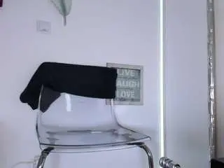 Karlahartley  live sex cam