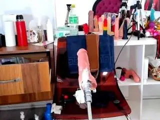 Karlahartley  live sex cam