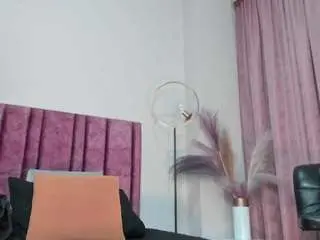 Selenelujan  live sex cam