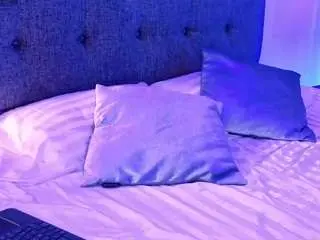 Mandy4pole  live sex cam
