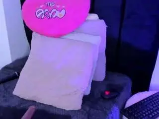 Mara-cookk  live sex cam