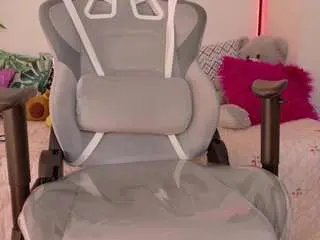 Melany-naa  live sex cam