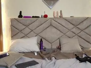 Noahandgaia  live sex cam