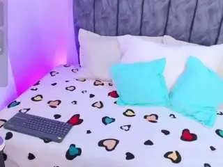 Sophieevelvet  live sex cam