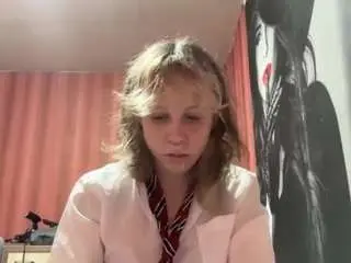 Alysestrawn  live sex cam