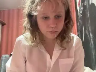 Alysestrawn  live sex cam