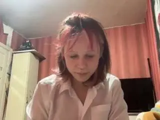 Alysestrawn  live sex cam
