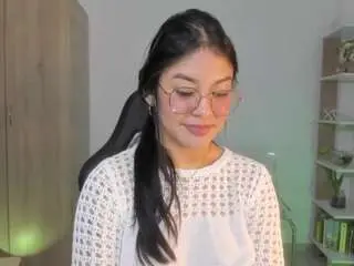 Candyhes1  live sex cam