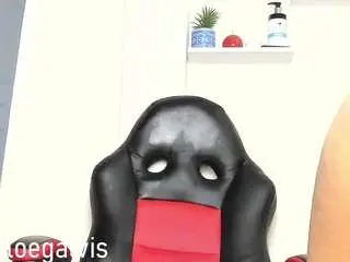 Kloe-squirts  live sex cam