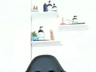 Kloe-squirts  live sex cam