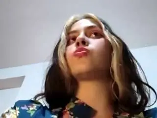 Lilaherz  live sex cam